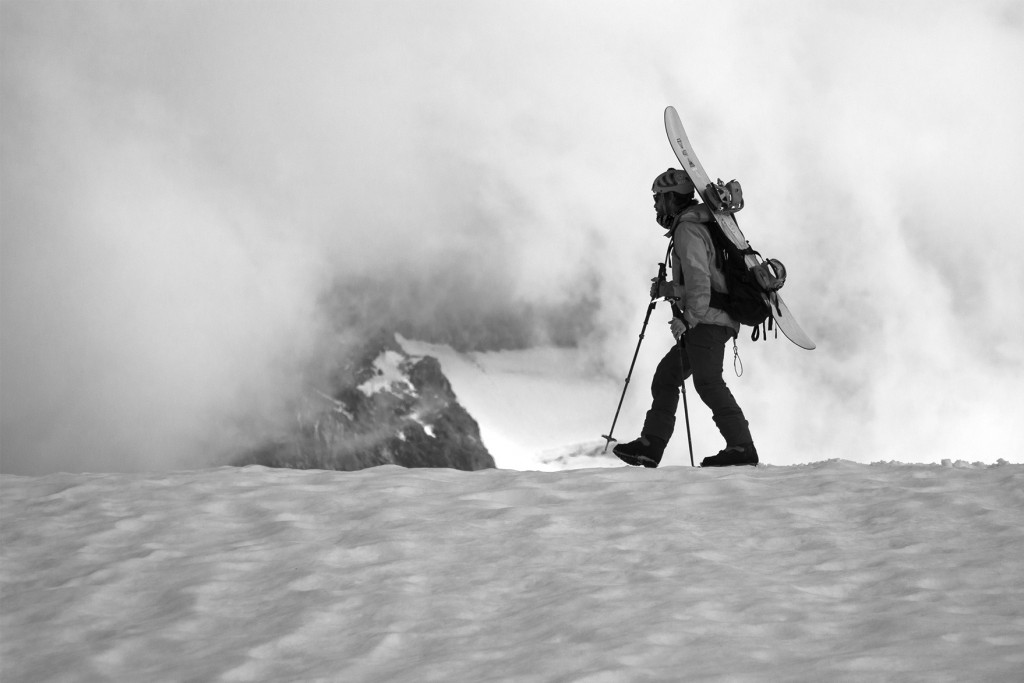 @hefe_steele trekking up the upper ridge to Observation Rock. From here you gain the overwhelming view of Rainier's North Face. From the top of Observation Rock, you have a playground to pick from. You can drop in the Flett Glacier headwall, or descend the various moderate to steep slopes to the west. 